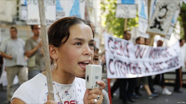 Roma protest