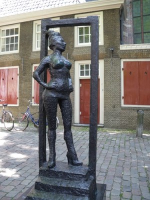 Памятник проститутке. Амстердам